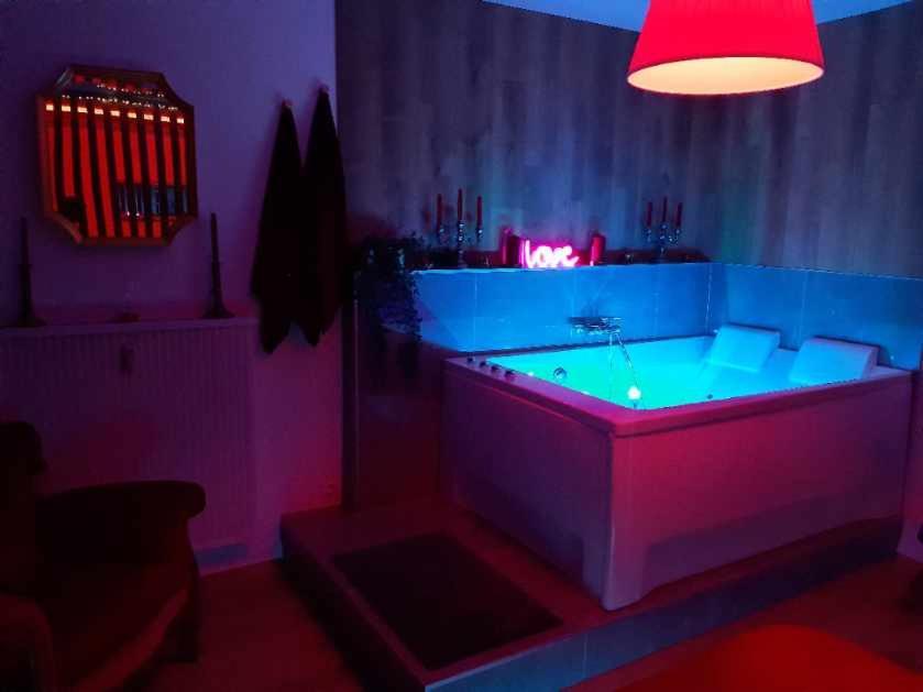 Superbe appartement Colmar avec vue et Jacuzzi Extérieur photo